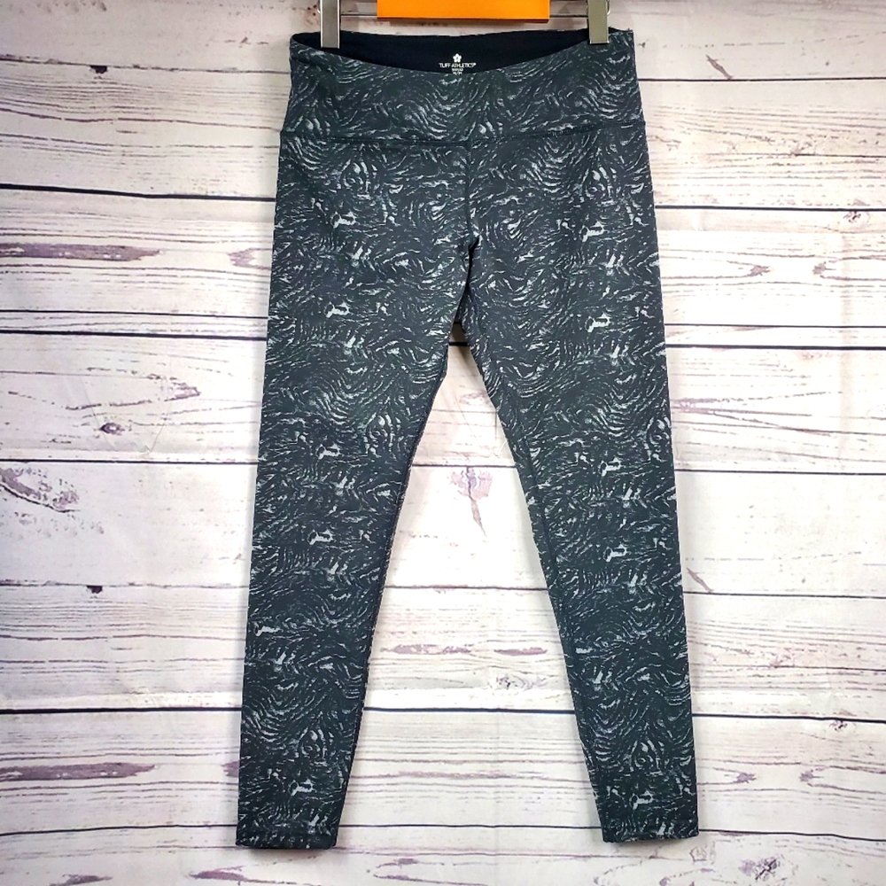 Tuff Athletics Yoga leggings- Size Medium Black/Grey pattern